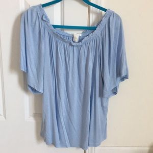 Over the shoulder airy blouse